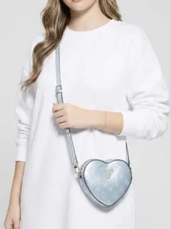GUESS ハート型 ショルダーバッグ ミニバッグ ライトブルーのサムネイル