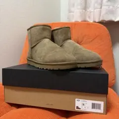 [美品] UGG M CLASSIC MINI 27cmのサムネイル