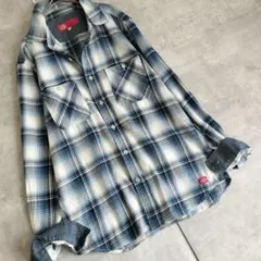 Dickies オンブレチェックシャツ ワークシャツ 古着Ｌ青長袖　ネルシャツのサムネイル
