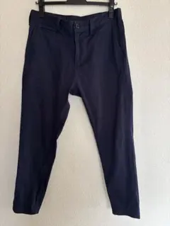 ネイビー チノパン