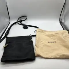 LOEWE ロエベ アナグラム レザー ショルダーバッグ ブラック 黒のサムネイル
