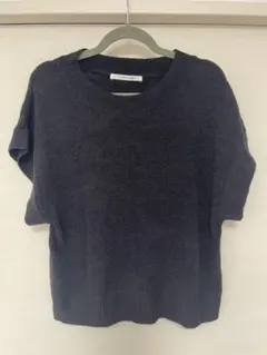 フレンチスリーブニット