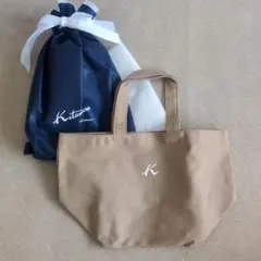 新品 Kitamura トートバッグ ベージュ ロゴ刺繍のサムネイル