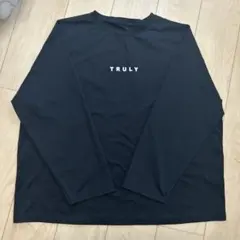 長袖Tシャツ　オーバーサイズ