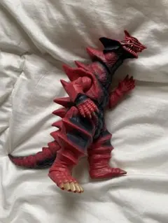 昭和レトロなパチ怪獣ソフビ☆3体☆無版権☆美品 昭和レトロ パチ怪獣 ソフビ 無版権 オリジナル グリーン怪獣 - メルカリ