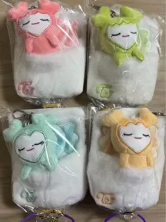 TWICE GIGO LOVELYS おふとんリールパスケース