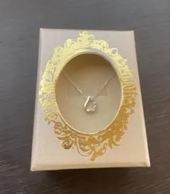 THE KISS ネックレス