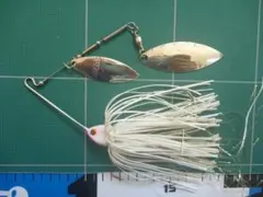 プロライン　名称不明スピナーベイト　ホワイトクリスタルカラー