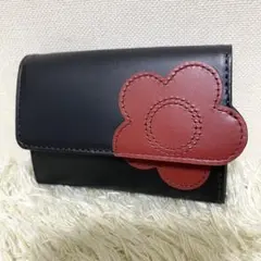 MARY QUANT 二つ折り財布 ブラック - メルカリ