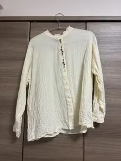 刺繍入りフロントボタンブラウス アイボリーのサムネイル