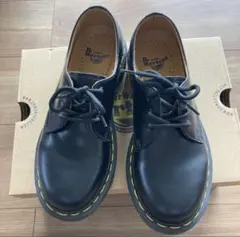 Dr. Martens ブラック レースアップシューズ