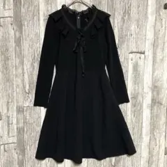 トゥービーシック【美品】Ⅱ M フリル付きブラックAラインワンピース