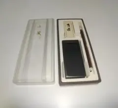 Item thumbnail for item 2ad7f068-832a-4b17-8b74-b9d96631ff18