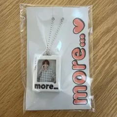 菊池風磨 more... アクリルキーホルダー B