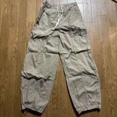GUベージュ ワークパンツ ドローストリング