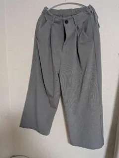 グレー タック入り スラックスのサムネイル