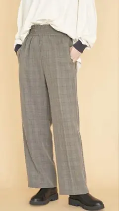 ウエストイージーストレートパンツ