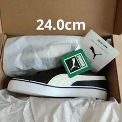 PUMA　ブラック/ホワイト スニーカー　Vコート　24.0cm