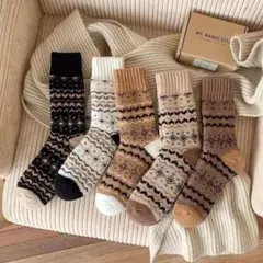 Item thumbnail for item d001f5ab-afec-4b64-b2de-e9b4e0c8e86d