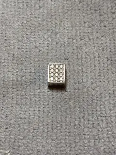 ビーズPT900表ダイヤ.裏ホワイトシェル