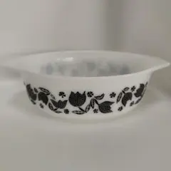 希少　パイレックス　黒　花柄　キャセロール　ガラスボウル