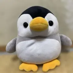 ペンギン型ぬいぐるみ