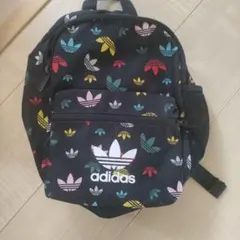 adidas トレフォイル総柄 ミニリュック キッズのサムネイル