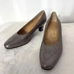 未使用級✨銀座ヨシノヤ グレー パンプス 天然皮革 ヒール 23cm