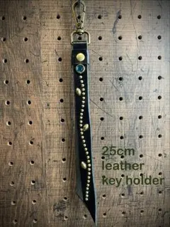 スタッズキーホルダー