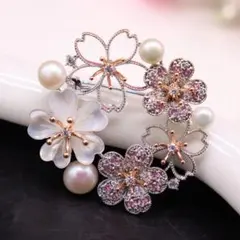 スワロフスキージルコンブローチ淡水真珠貝殻桜花ブローチ入学卒業結婚式お誕生日