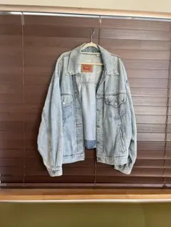 【値下げ中!】Levi's オーバーサイズ デニムジャケット Lサイズ