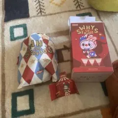 POP MART Molly クラウンぬいぐるみ　　ポップマート正規品です