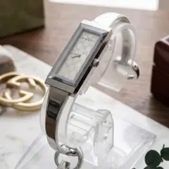 GUCCI グッチ 腕時計 102 Gフレーム スクエア バングルウォッチ - メルカリ