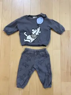 プーさん　グレー　セットアップ トレーナー　スウェット　6〜9month