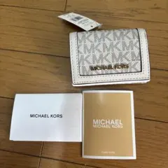 MICHAEL KORS JET SET TRAVEL 三つ折り財布