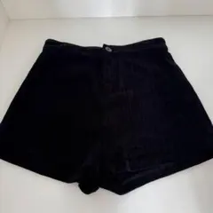SHAGGIE ブラック ショートパンツのサムネイル
