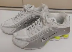 Nike Shox R4 