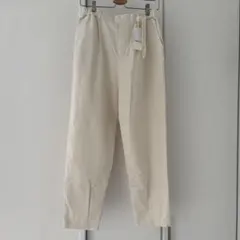 新品　studio CLIP 柔らかストレッチテーパードパンツ　アイボリー　L