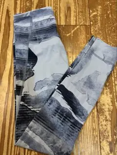 Item thumbnail for item b61813c0-2cff-4737-84c3-71007945d322