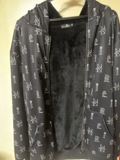 NieR CLOTHING 総柄ジップパーカー 裏起毛