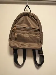 ヴィータフェリーチェ超軽量ナイロン リュック ベージュブラウン　通勤通学◎