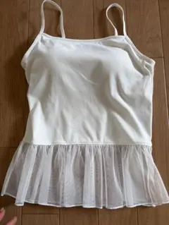 GU フリル付きホワイトキャミソール M
