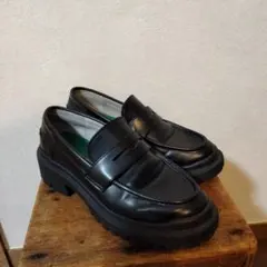 oriental traffic黒ローファー厚底デザイン