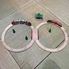BRIO 木製トレインセット 車両付きのサムネイル