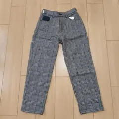 新品未使用　CEPO　チェック柄ストレートレッグパンツのサムネイル