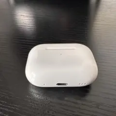 Apple AirPods Pro 第2世代、ケース 本体　lightning