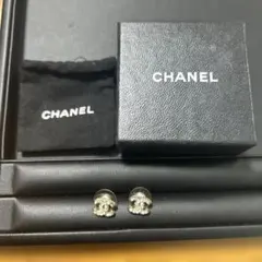 CHANEL CCロゴクリスタルピアス