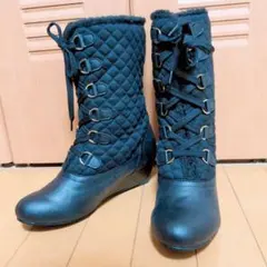 ♥️人気★裏ボア編み上げミドルブーツブラック
●値引不可●即購入不可●転売禁止