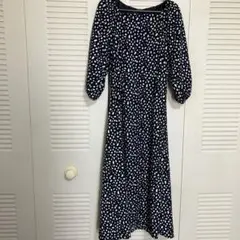 &.nostalgia 黒とホワイトのドット柄ワンピースのサムネイル