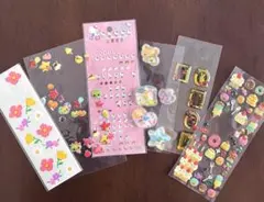 新品シール帳完成品おまけシール付き - メルカリ